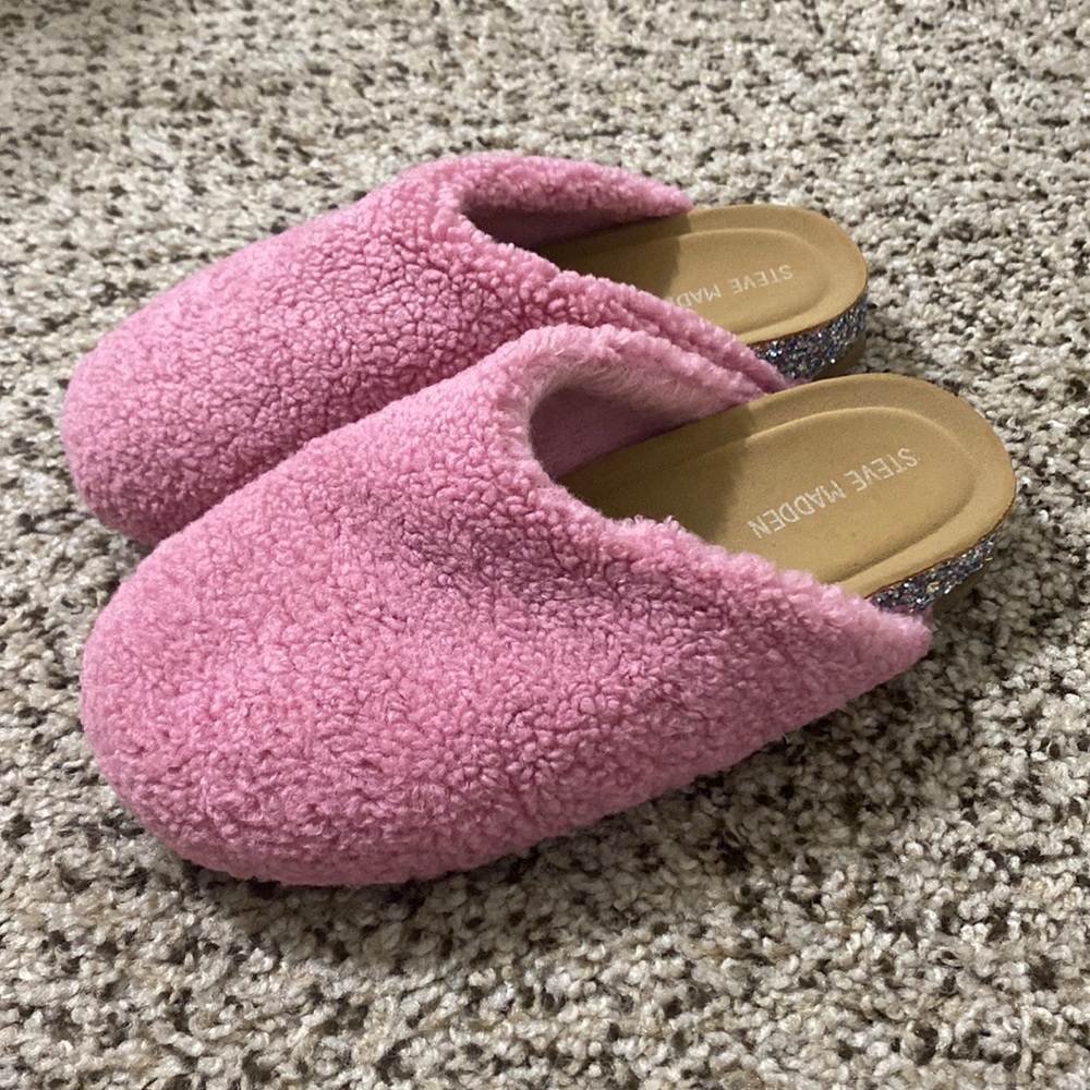 NWOT Steve Madden little girls Sherpa slides